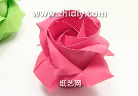 手工折纸玫瑰花的折纸视频教程教你学习漂亮的折纸玫瑰花如何制作