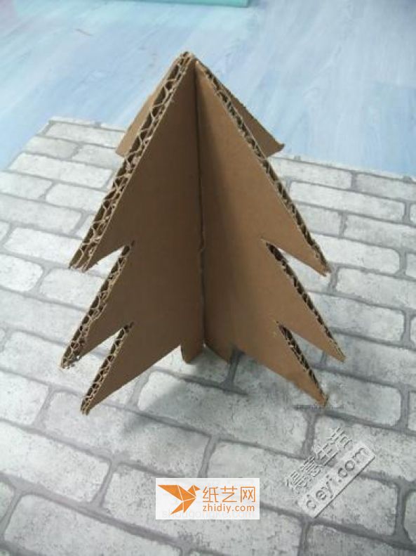 DIY圣诞树（转） 第4步