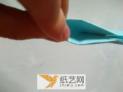立体折纸小草的图解教程 手工创意春之折纸制