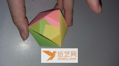 三角形收纳盒 第12步