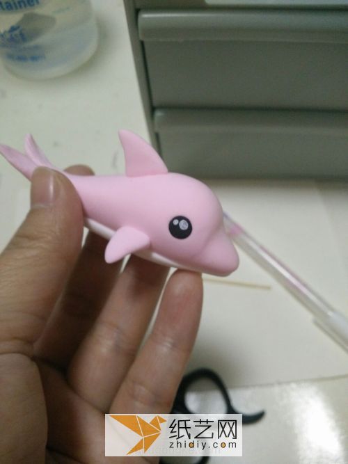 手工粘土海豚的制作教程 卡通小动物用粘土来