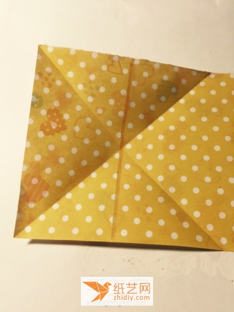 折纸爱心发卡 第4步