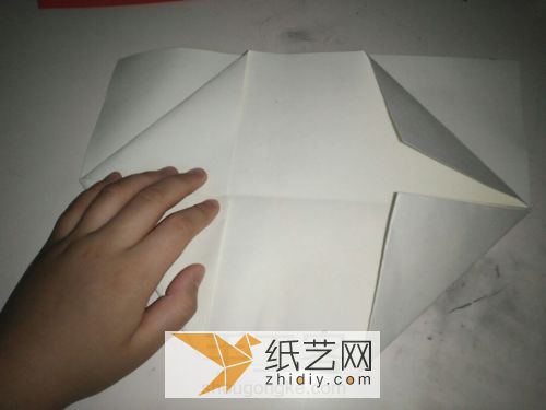 小巧简单折纸盒子 礼物包装盒也可以这样制作