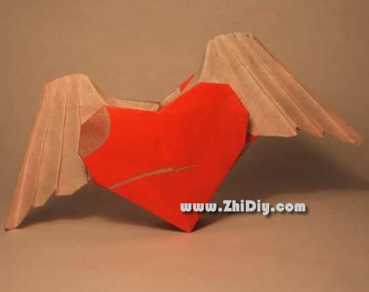 带翅膀的立体折纸心手工折纸心制作教程
