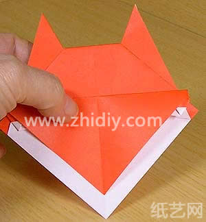 折纸猫脸制作教程第二十六步