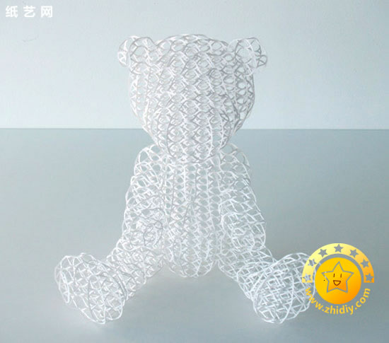 纸艺网用纸艺带子编织的小熊