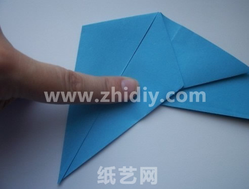 折纸龙的制作教程制作过程中的第五步
