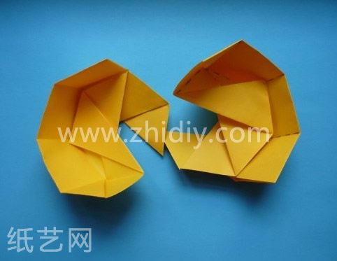带盖子的折纸盒子制作教程两个部分要进行一个组合折纸