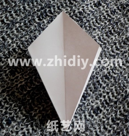 看起来折纸千纸鹤的基础模型一样