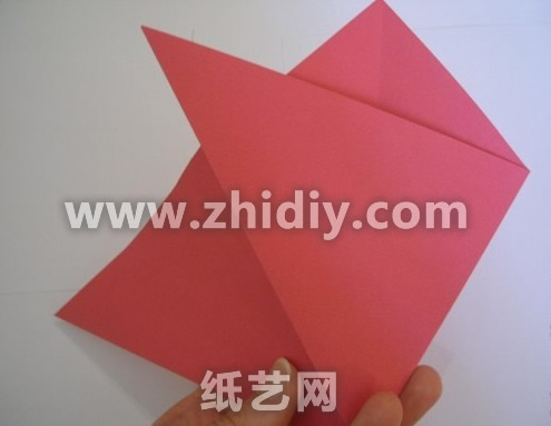 折纸牡丹纸艺花制作教程折纸过程中的第十一步