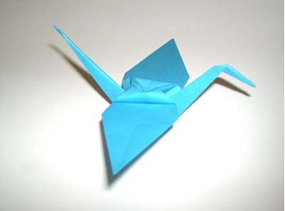 折纸千纸鹤教程完成后精美的效果图