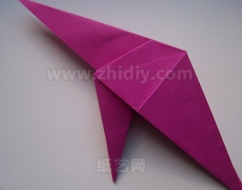 简单立体折纸小兔制作教程折纸过程中的第二十六步