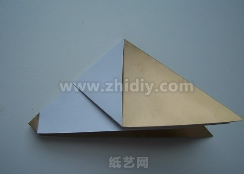 简单的折纸小狗制作教程制作过程中的第五步