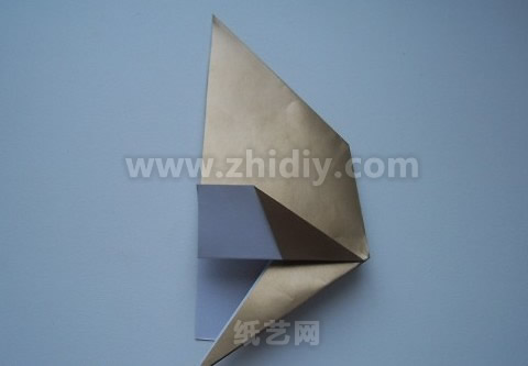 看起来就像是一个折纸的帆船