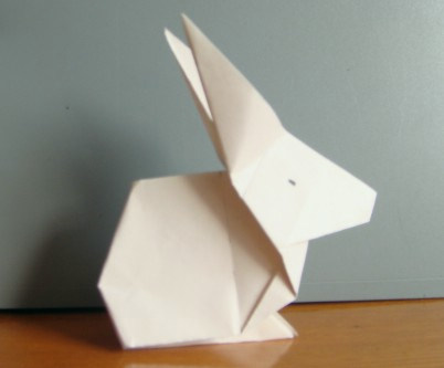 可爱的手工折纸小兔子教程制作完成后精美的效果图