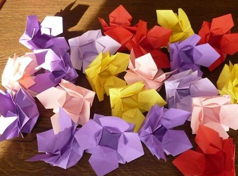 手工折纸花的基本折法教程手把手教你制作精致的手工折纸花