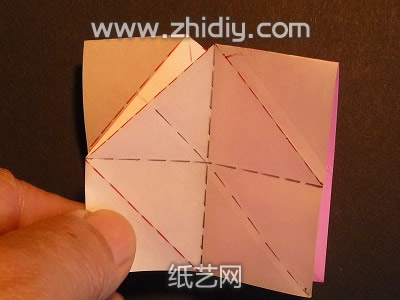 可以看到折痕在折纸的操作中辅助效果很明显