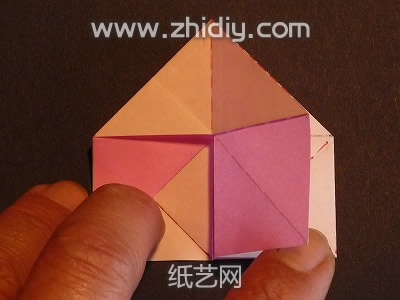 纸折花山茱萸手工折纸教程制作过程中的第十六步