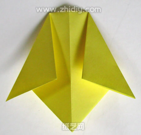 啼叫的小鸟手工折纸教程制作过程中的第十步
