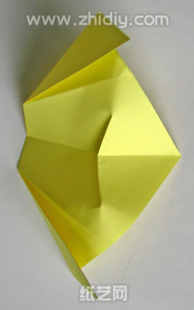 啼叫的小鸟手工折纸教程制作过程中的第十五步