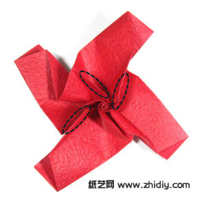 七夕情人节可爱手工折纸玫瑰图解教程制作过程中的第五十步