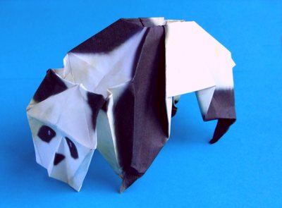 手工折纸简单大熊猫图解教程完成后精美的效果图
