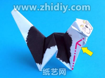 手工折纸小猫图解教程制作过程中的第三十步