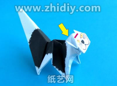 手工折纸小猫图解教程制作过程中的第三十一步