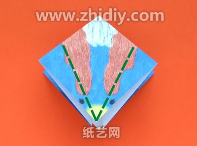 基本的方形折纸在折纸千纸鹤中本身就很常见