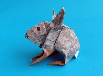 手工折纸兔子图解教程完成后精美的效果图
