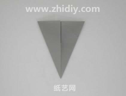 折纸的三角形样式保证折纸的质量
