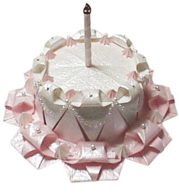 折纸生日蛋糕自制图谱教程完成后精美的效果图