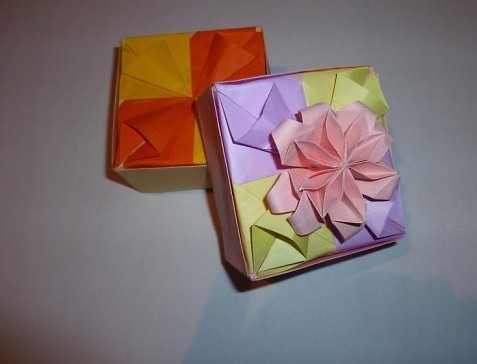 折纸盒子手工自制diy教程完成后精美的折纸盒子
