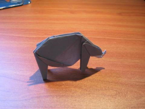 折纸动物大全图解犀牛折纸教程完成后精美的效果图