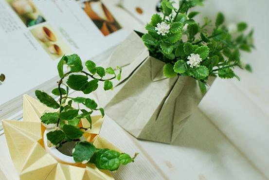 简雅而充满浪漫感的折纸小花瓶的制作教程手把手教你制作折纸收纳盒