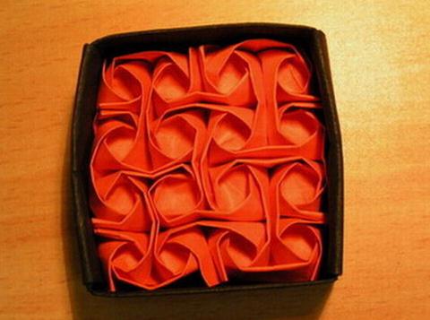 独特的折纸玫瑰花折法图解教程手把手教你学习这个超酷折子玫瑰花