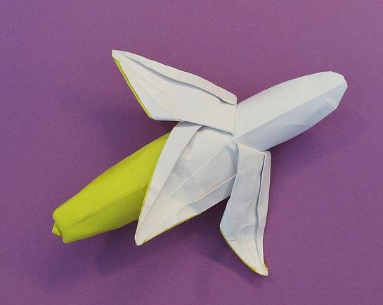 立体手工折纸香蕉的折纸图解教程教你制作立体香蕉