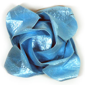 蓝色的折纸玫瑰花被命名为折纸妖姬