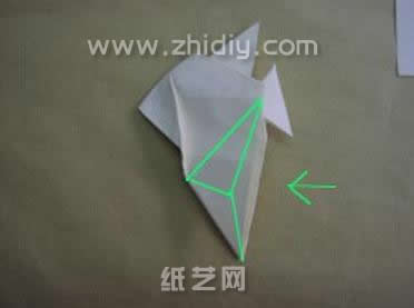 折纸大全图解之神仙鱼diy实拍折纸教程制作过程中的第十六步