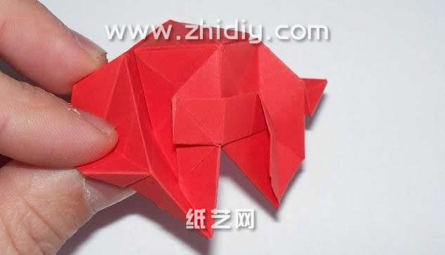 罗斯巴德折纸玫瑰手工diy教程—七夕情人节礼物制作过程中的第二十六步