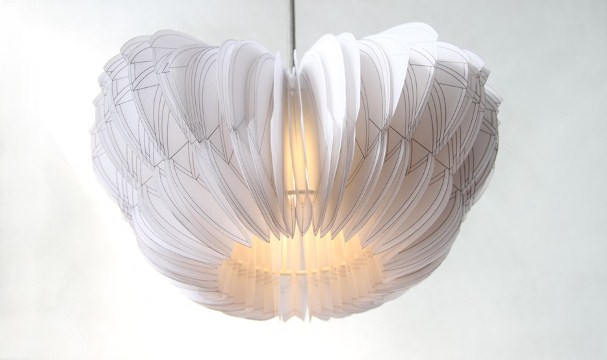 看起来就像是天使之羽的纸艺灯具设计绝对是纸艺灯中非常漂亮和有意思的设计和制作了