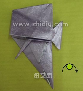 简单的折纸图示能够让我们真正的掌握和学习到折纸神仙鱼的制作步骤
