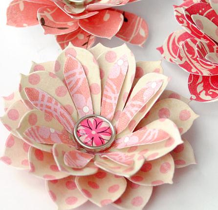 组合式手工纸艺花的制作在过去也是非常流行的教程