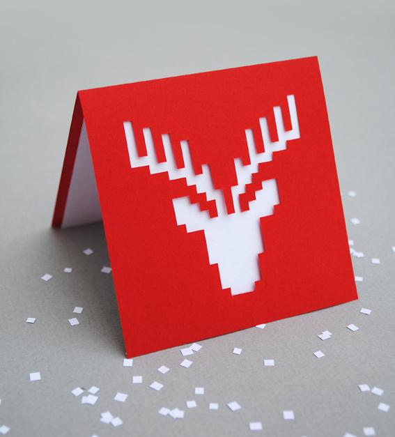 根据圣诞节驯鹿像素圣诞贺卡模版免费下载之后制作的驯鹿圣诞贺卡还是很漂亮的