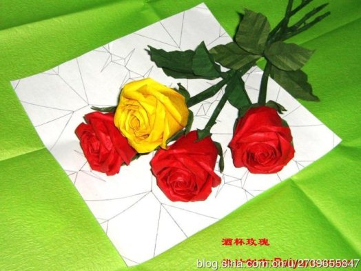 酒杯折纸玫瑰花的折法图解教程手把手教你制作酒杯折纸玫瑰