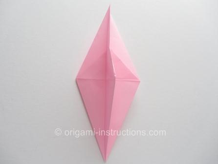 调整折纸鸟型的样式可以让折叠变得更加容易观察