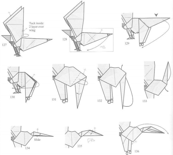 现在进行折叠的一些操作主要都集中在折纸鹰马的头部折叠上