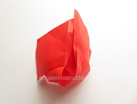 纸玫瑰的简单折法实际在日常生活中常常会接触到的