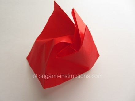 折纸玫瑰的折法视频看起来往往不是很容易掌握