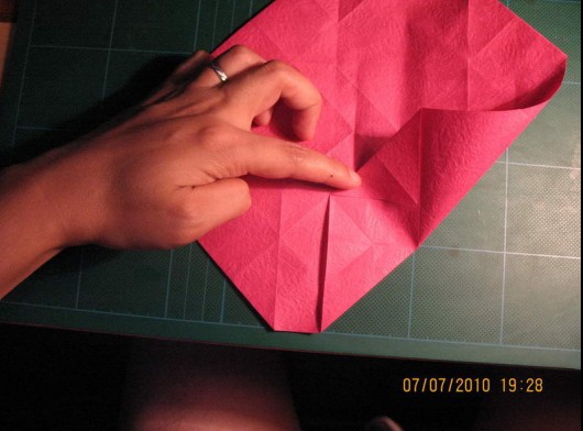 良好的纸玫瑰折法才能够被最终收录到50种纸玫瑰折法大全中